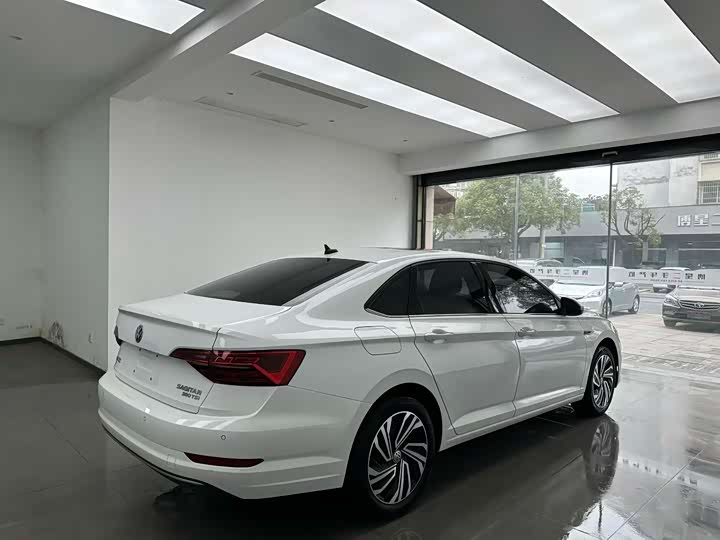 Фото 7 - Volkswagen Sagitar L