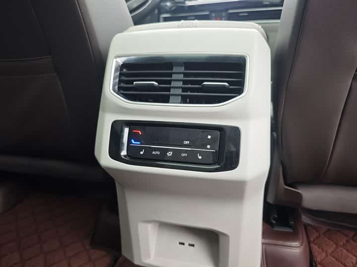 Фото 9 - Volkswagen Talagon