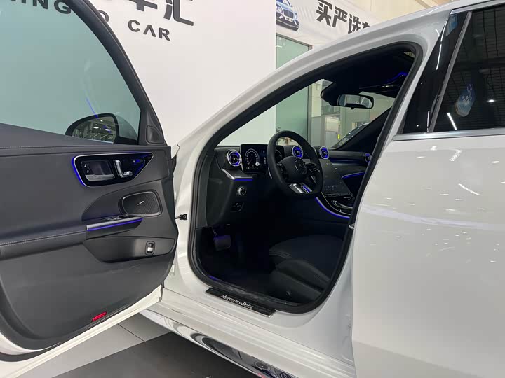 Фото 2 - Mercedes-Benz C-Class