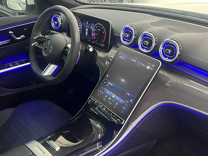 Фото 4 - Mercedes-Benz C-Class