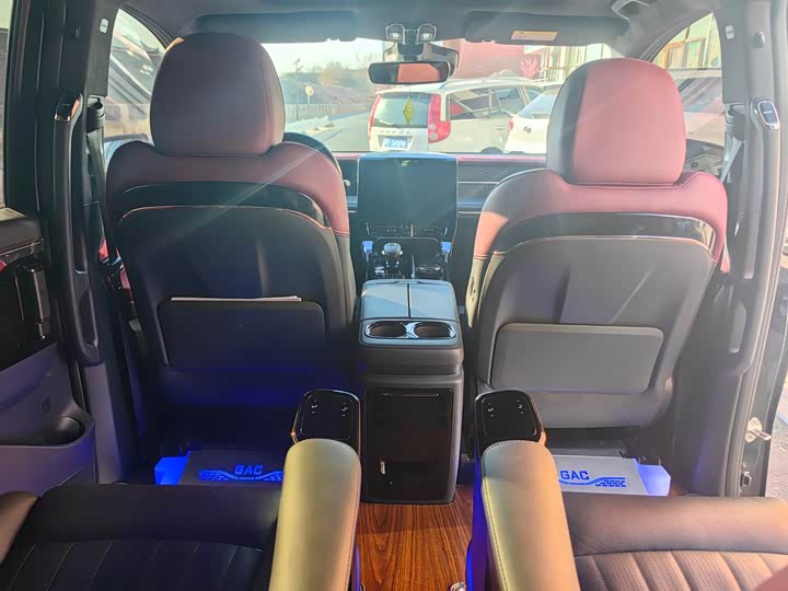 Фото 7 - GAC Trumpchi M8