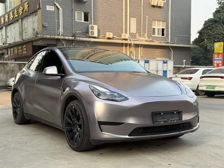 Фото 3 - Tesla Model Y