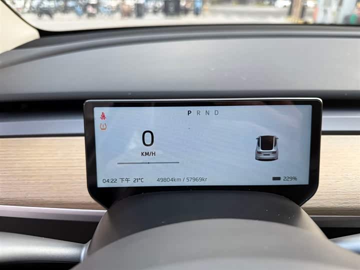 Фото 6 - Tesla Model Y