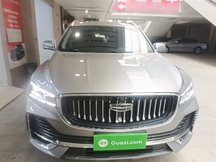 Фото 3 - Geely Monjaro