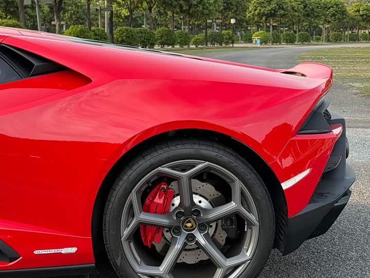 Фото 5 - Lamborghini Huracán