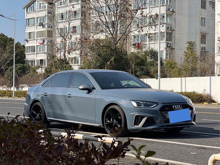 Фото 3 - Audi A4L