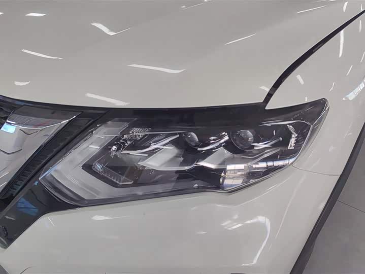 Фото 5 - Nissan X-Trail