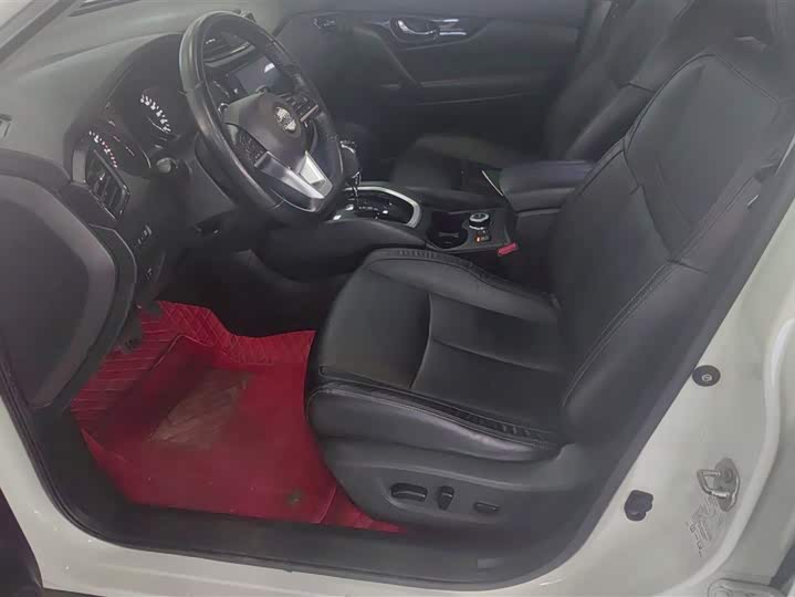 Фото 9 - Nissan X-Trail