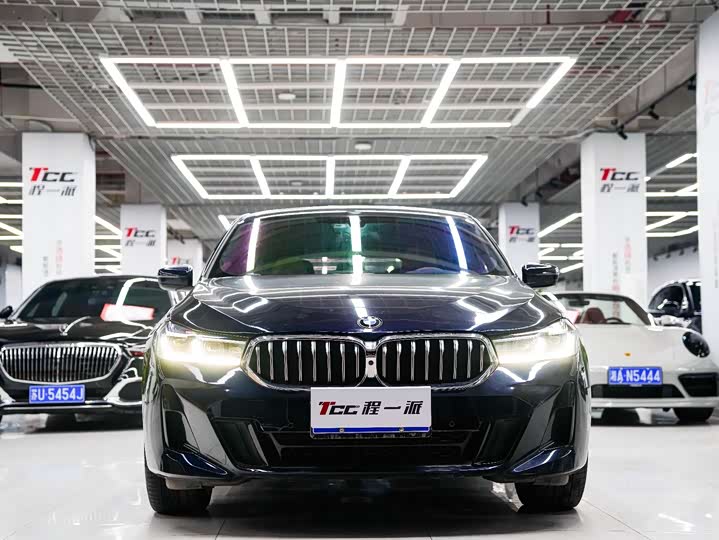 Фото 2 - BMW 6 Series GT