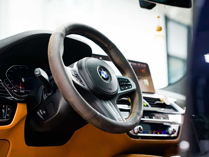 Фото 4 - BMW 6 Series GT