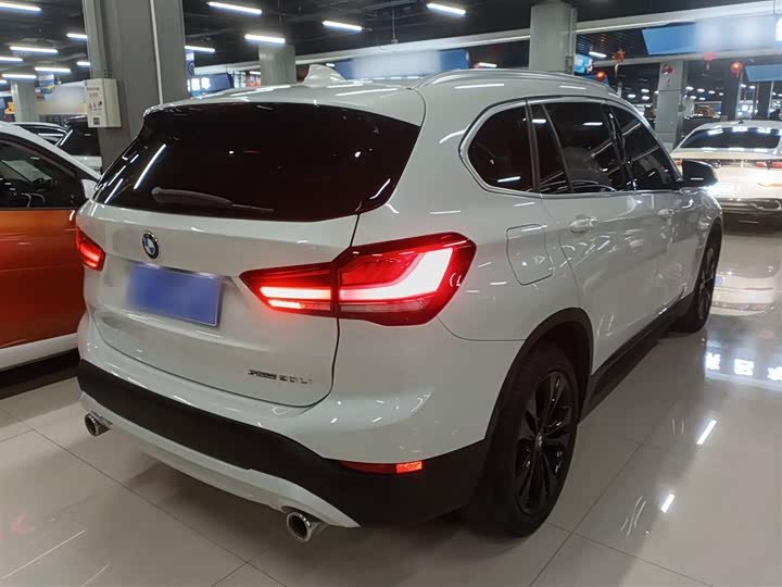 Фото 7 - BMW X1