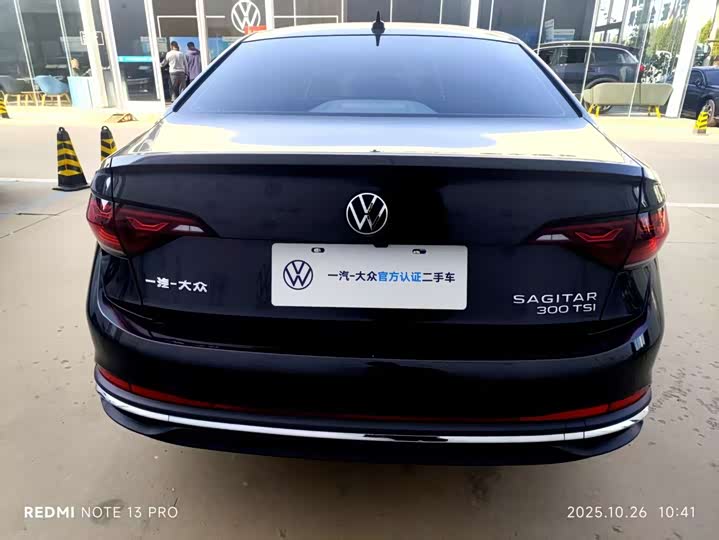 Фото 4 - Volkswagen Sagitar L