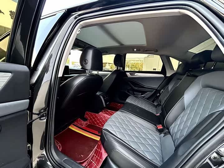 Фото 7 - Volkswagen Sagitar L