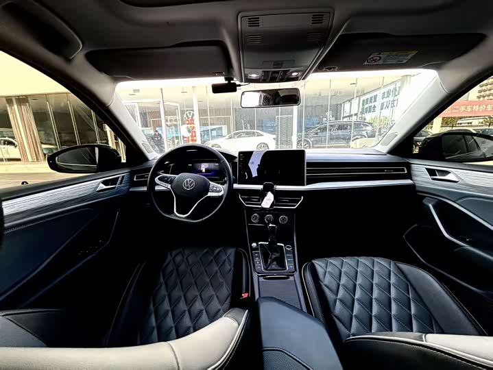 Фото 9 - Volkswagen Sagitar L