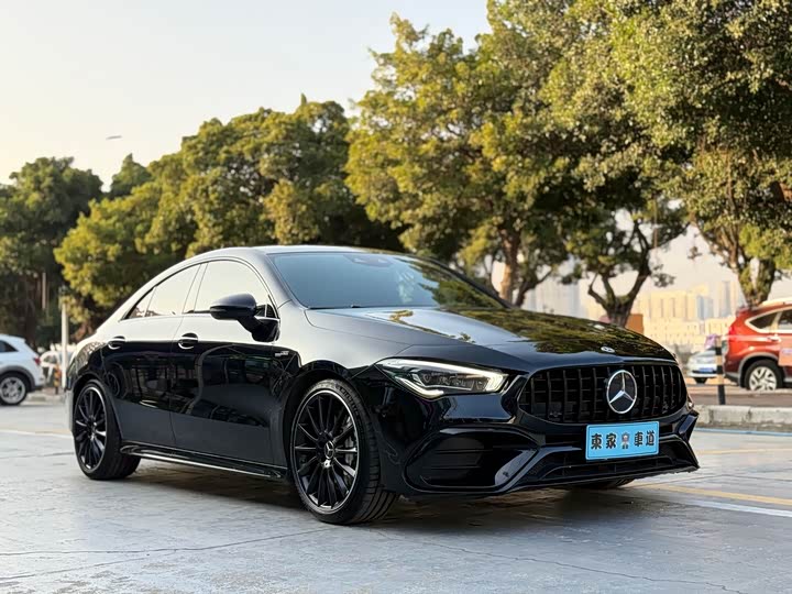 Фото 3 - Mercedes-Benz CLA-Class AMG