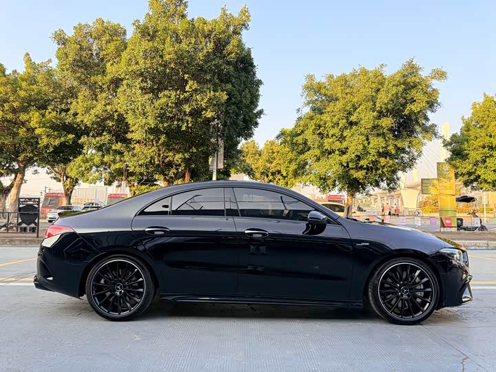 Фото 4 - Mercedes-Benz CLA-Class AMG