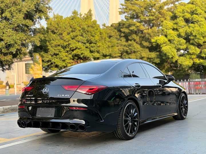 Фото 5 - Mercedes-Benz CLA-Class AMG