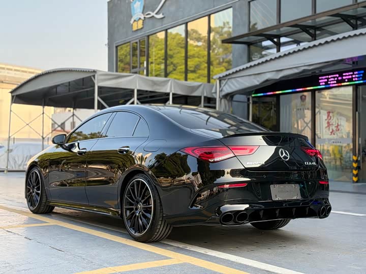 Фото 7 - Mercedes-Benz CLA-Class AMG