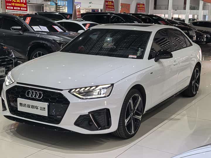 Фото 1 - Audi A4L