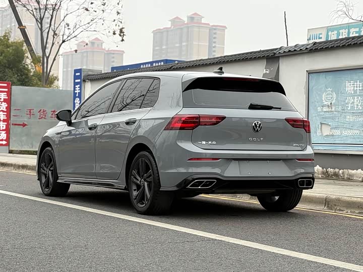 Фото 6 - Volkswagen Golf