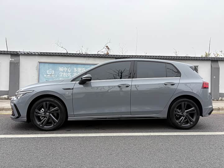 Фото 7 - Volkswagen Golf