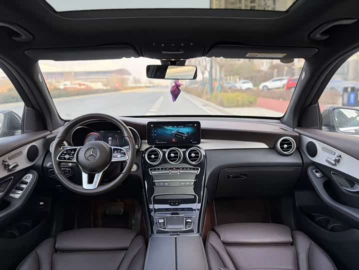Фото 9 - Mercedes-Benz GLC-Class