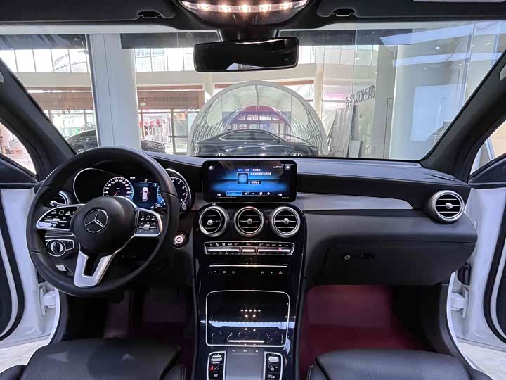 Фото 4 - Mercedes-Benz GLC-Class