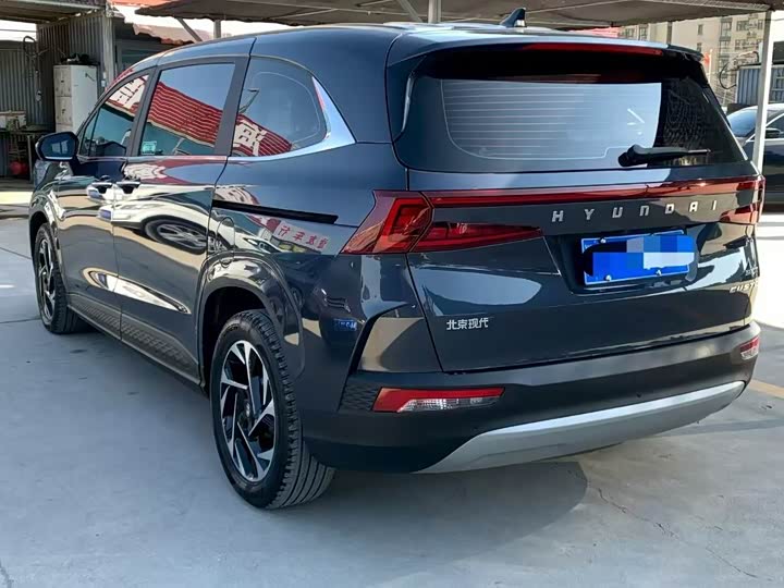 Фото 9 - Hyundai Custo