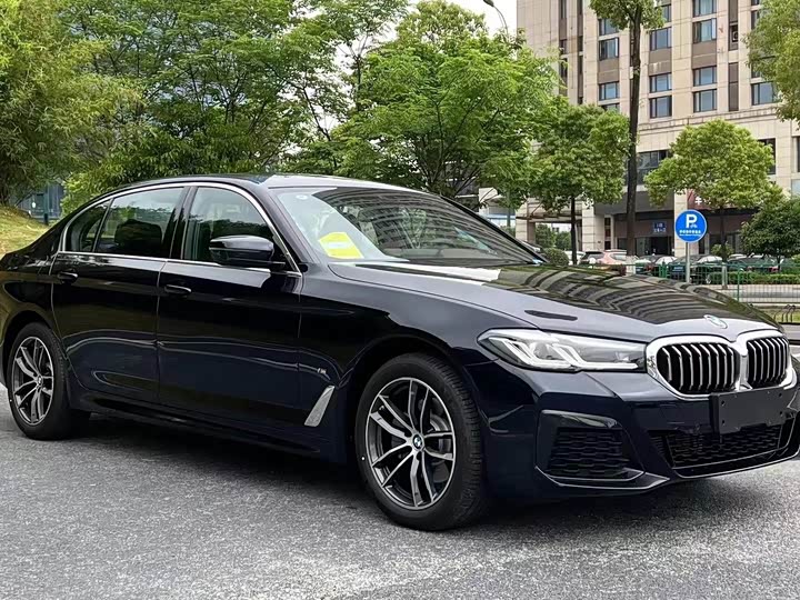 Фото 3 - BMW 5 Series