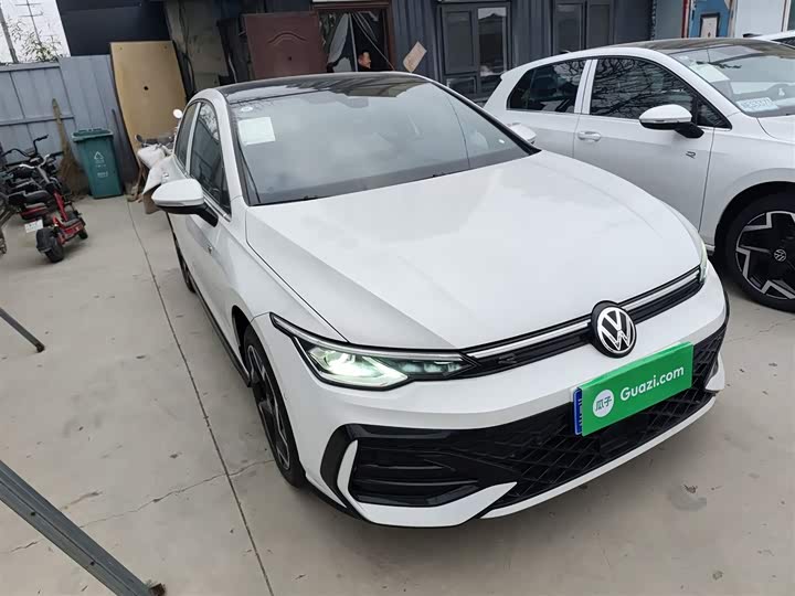 Фото 4 - Volkswagen Golf