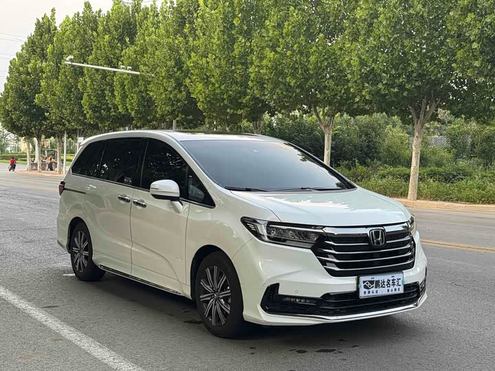 Фото 3 - Honda Odyssey