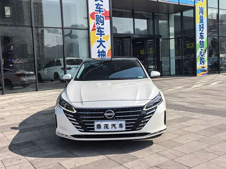 Фото 2 - Nissan Teana