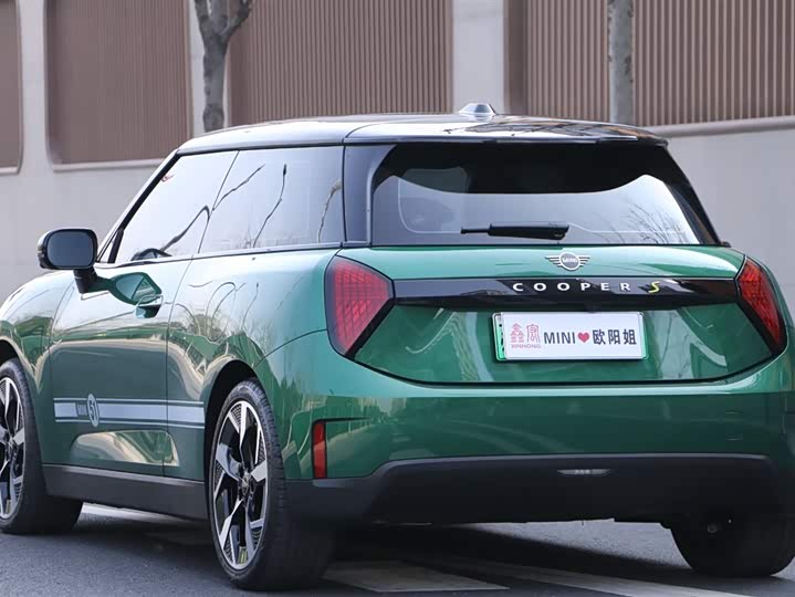 Фото 6 - Mini Cooper