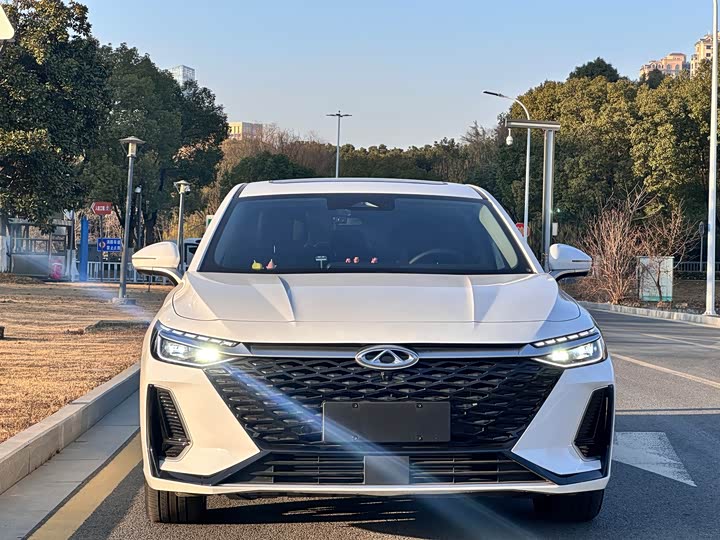 Фото 2 - Chery Arrizo 8