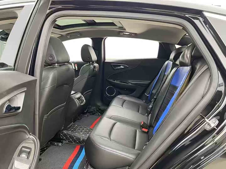 Фото 4 - Chevrolet Malibu XL