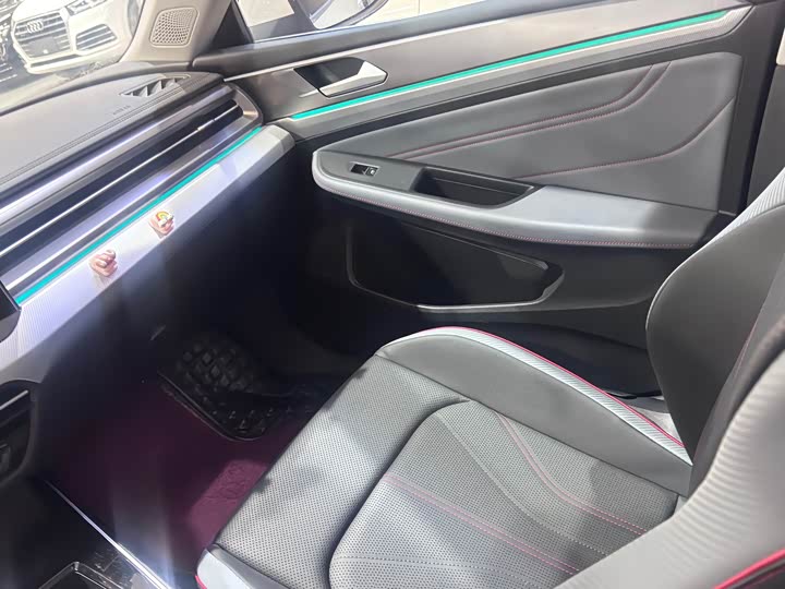 Фото 8 - Volkswagen Lamando L