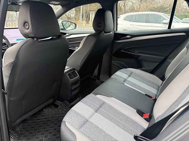 Фото 7 - Volkswagen ID.4 Crozz