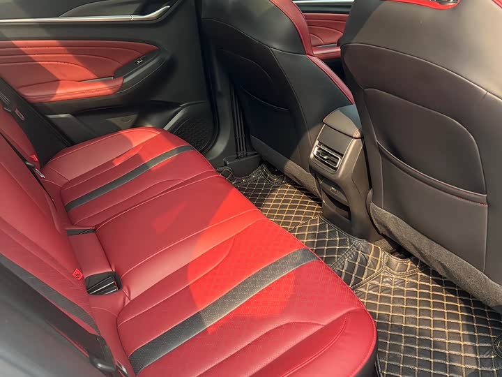 Фото 8 - Changan Eado Plus