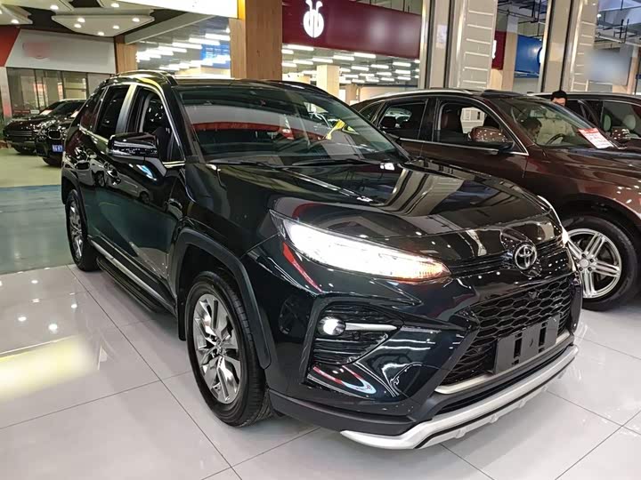 Фото 4 - Toyota Wildlander