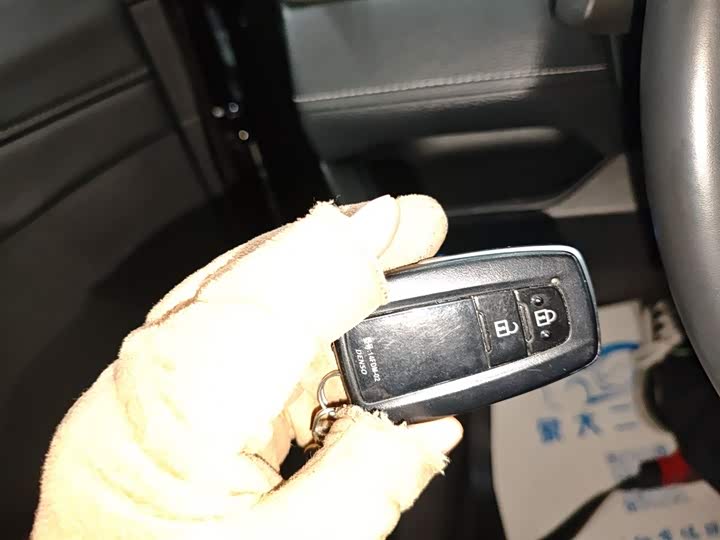 Фото 9 - Toyota Wildlander