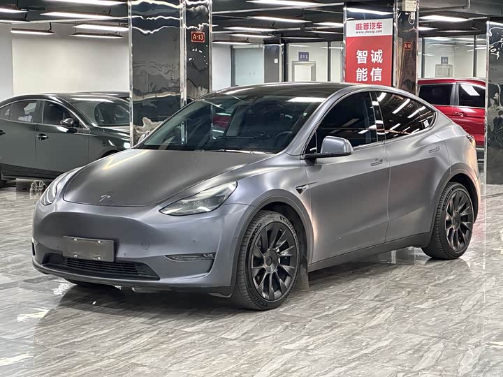 Фото 1 - Tesla Model Y