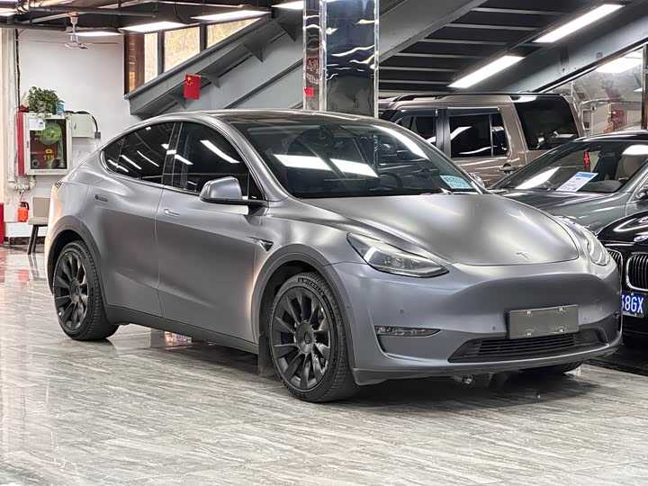 Фото 2 - Tesla Model Y