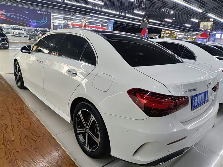 Фото 5 - Mercedes-Benz A-Class