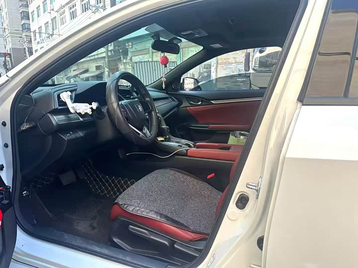 Фото 2 - Honda Civic