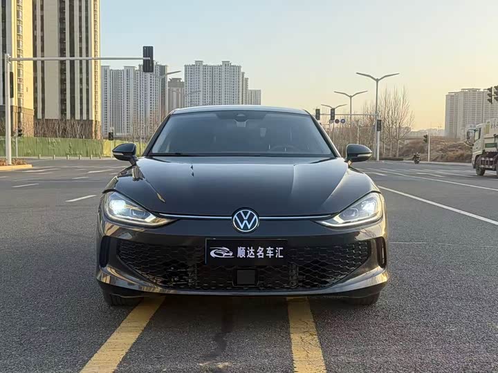 Фото 2 - Volkswagen Lamando L