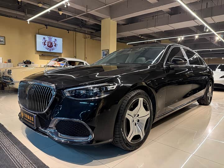 Фото 1 - Mercedes-Benz Maybach S-Class