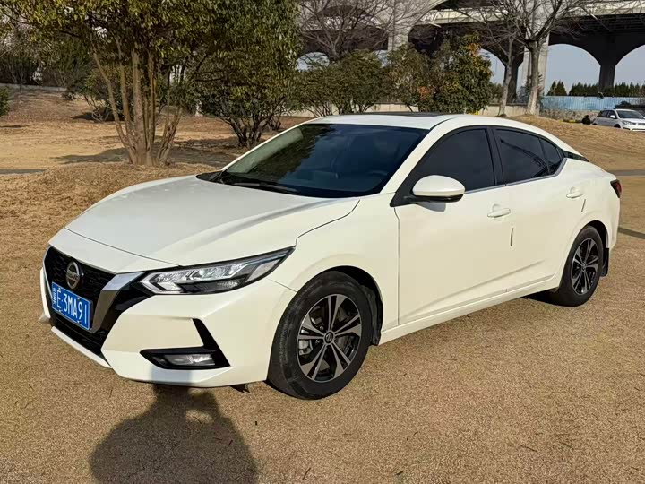 Фото 1 - Nissan Sylphy