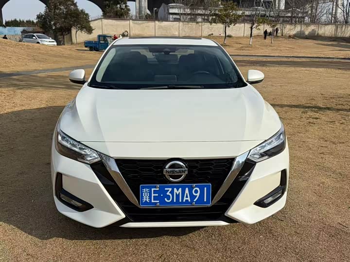 Фото 3 - Nissan Sylphy