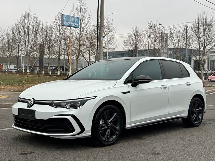 Фото 1 - Volkswagen Golf