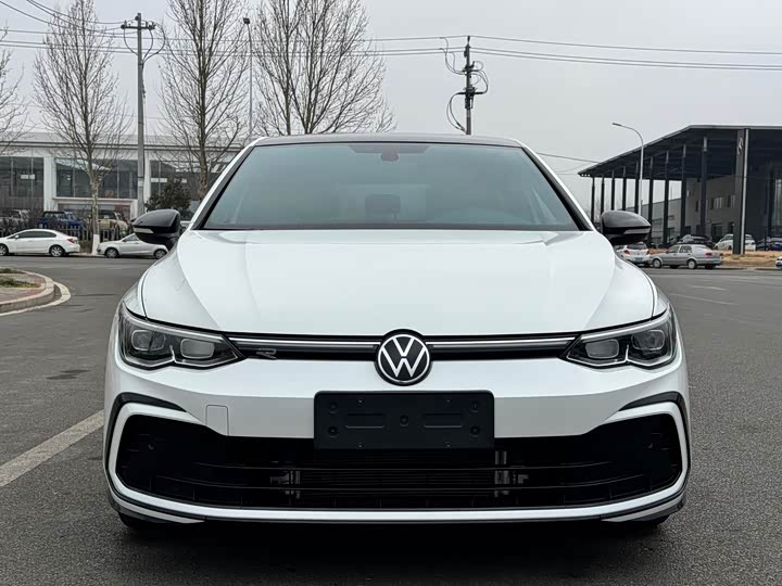 Фото 2 - Volkswagen Golf